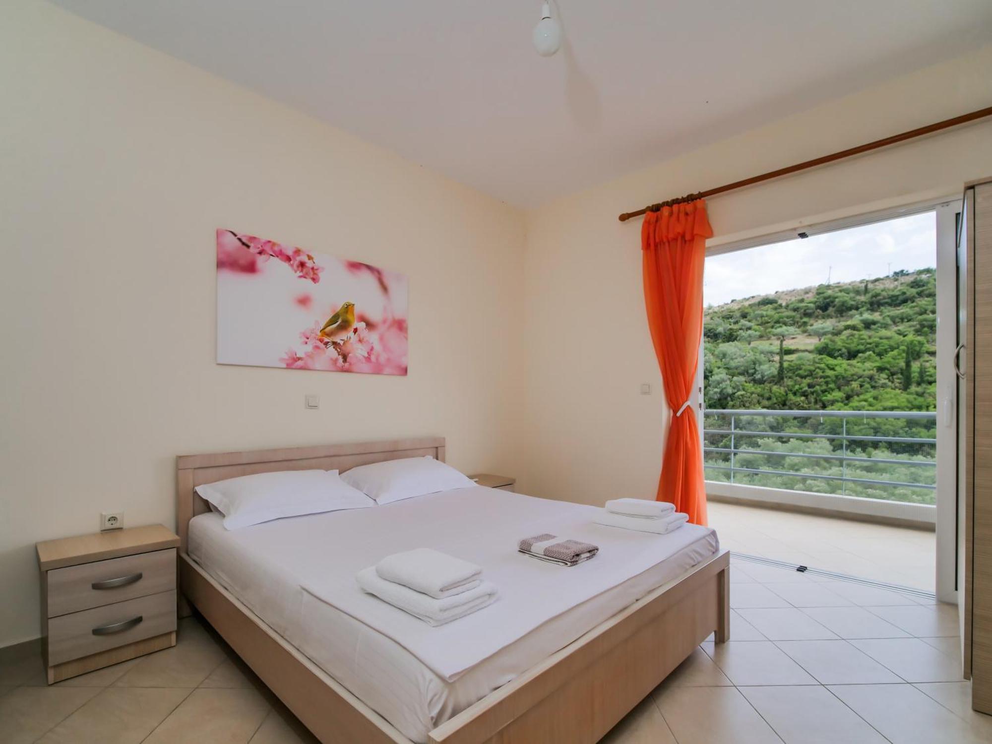 Bodini'S Rooms Himare Exterior photo