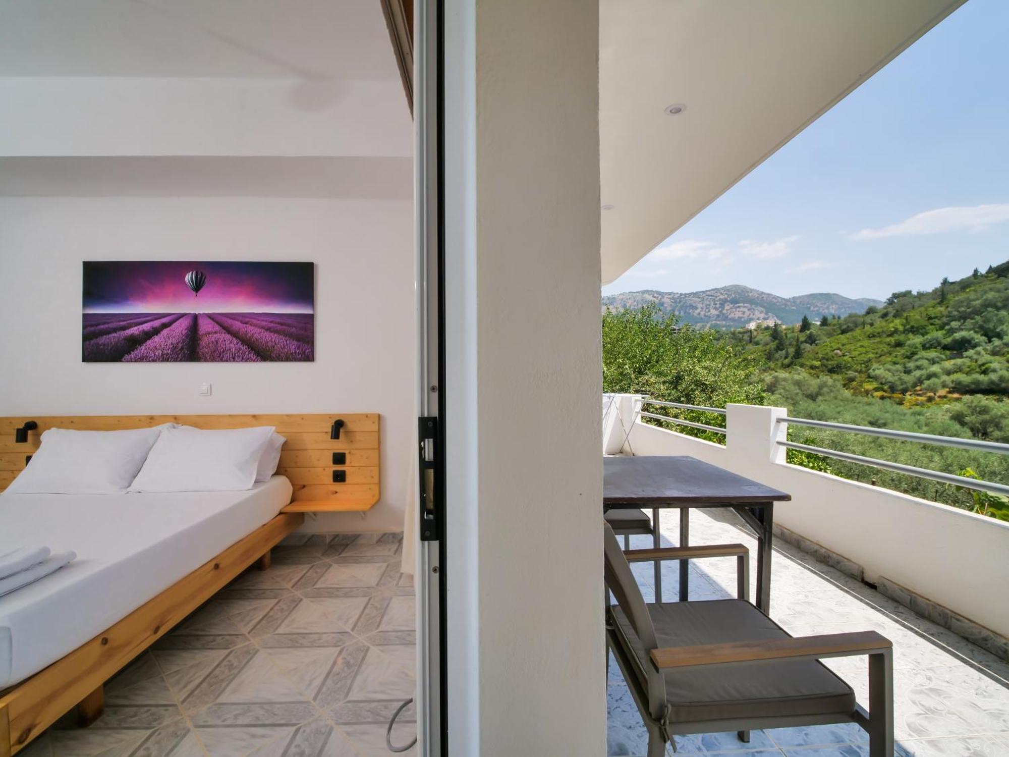 Bodini'S Rooms Himare Exterior photo